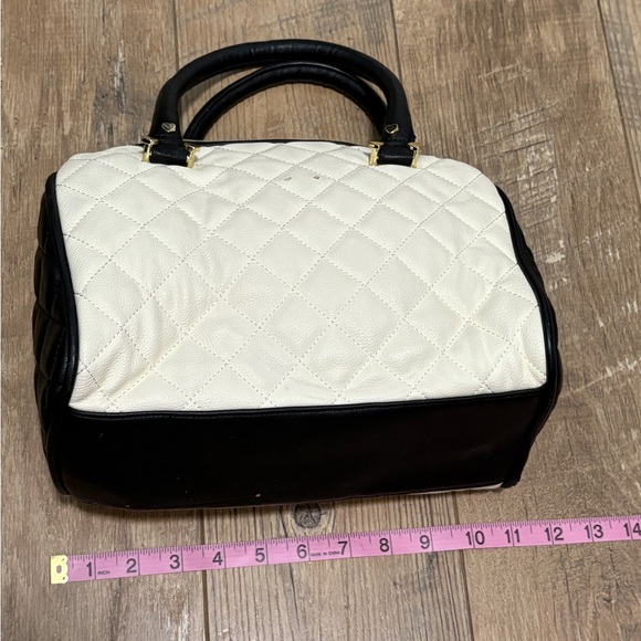 Betsey Johnson White and Black Quilted Satchel - Picture 2 of 7